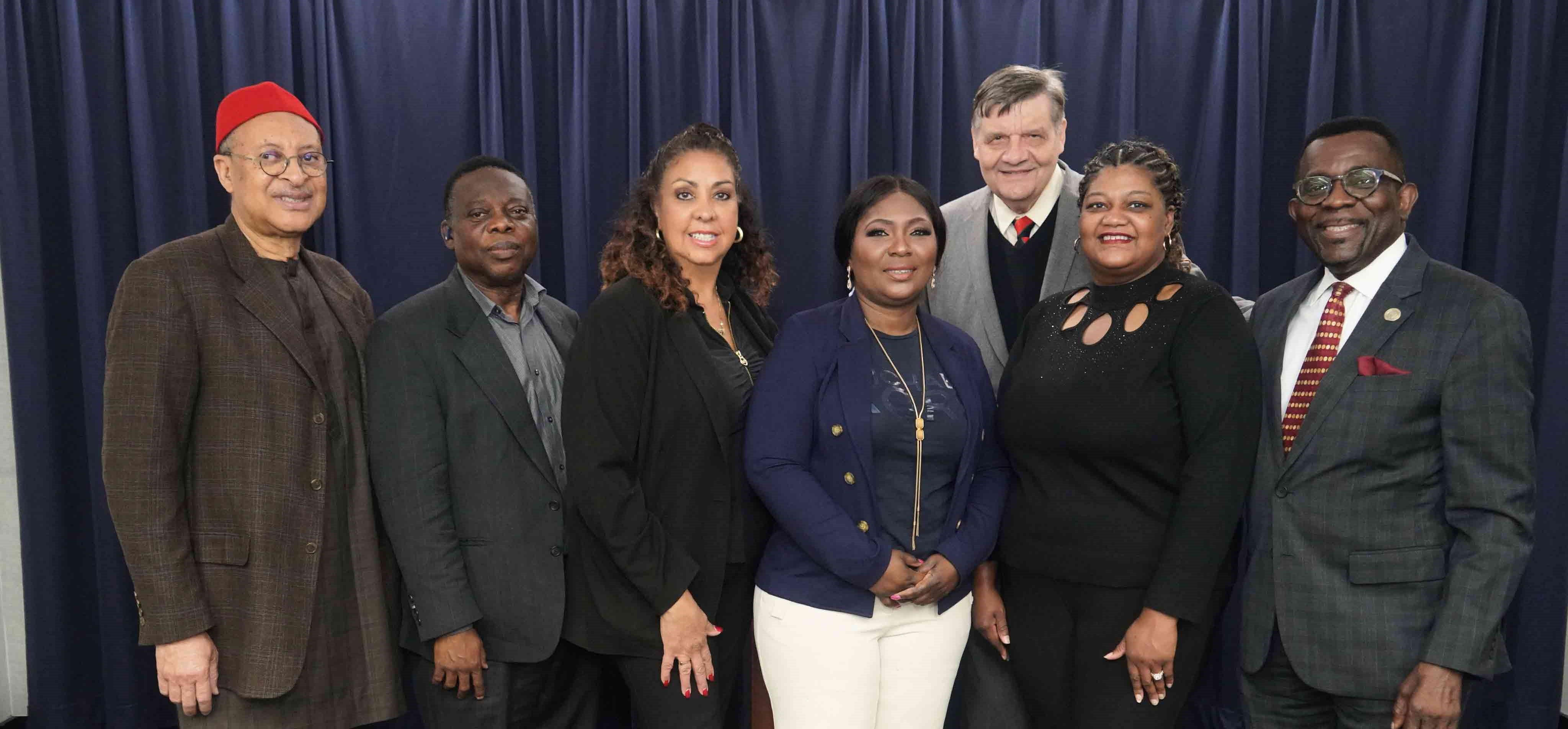 NiDCC members at the unveiling